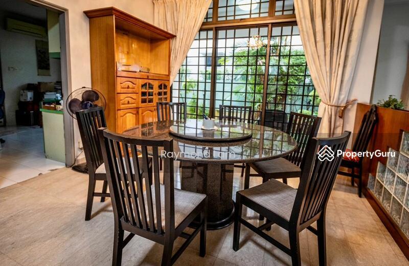 Robey Crescent Semi-detach