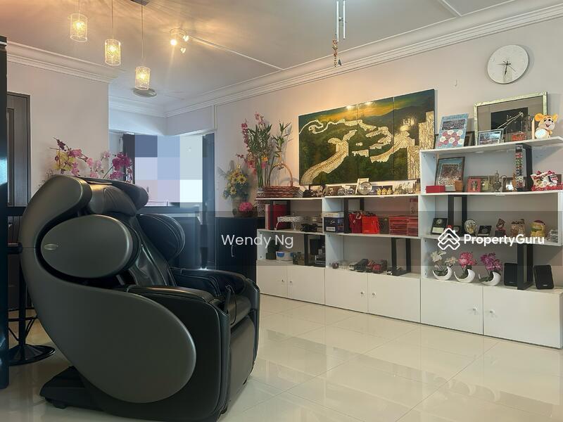 Prop-GPT: HDB Flat: D23  521 Jelapang Road