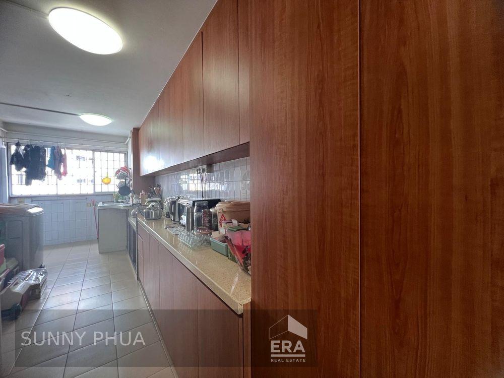 No Extension, Next to Corner, Hip Paid, Near Mosque, Hawker Centre