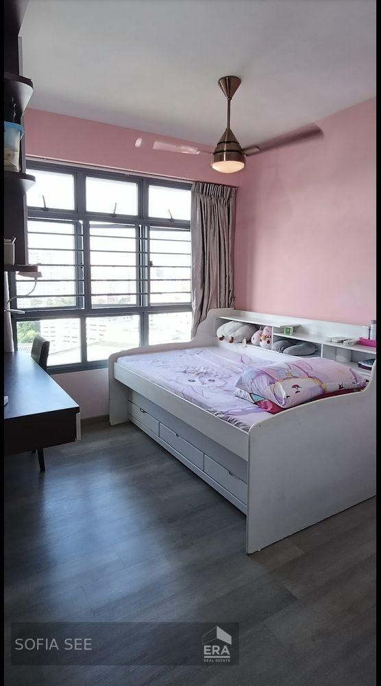 Mins to Queenstown Mrt and Just Mop