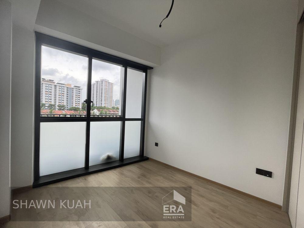 Freehold Ready to Move In. Brand New. Mins Walk to Farrer Park Mrt