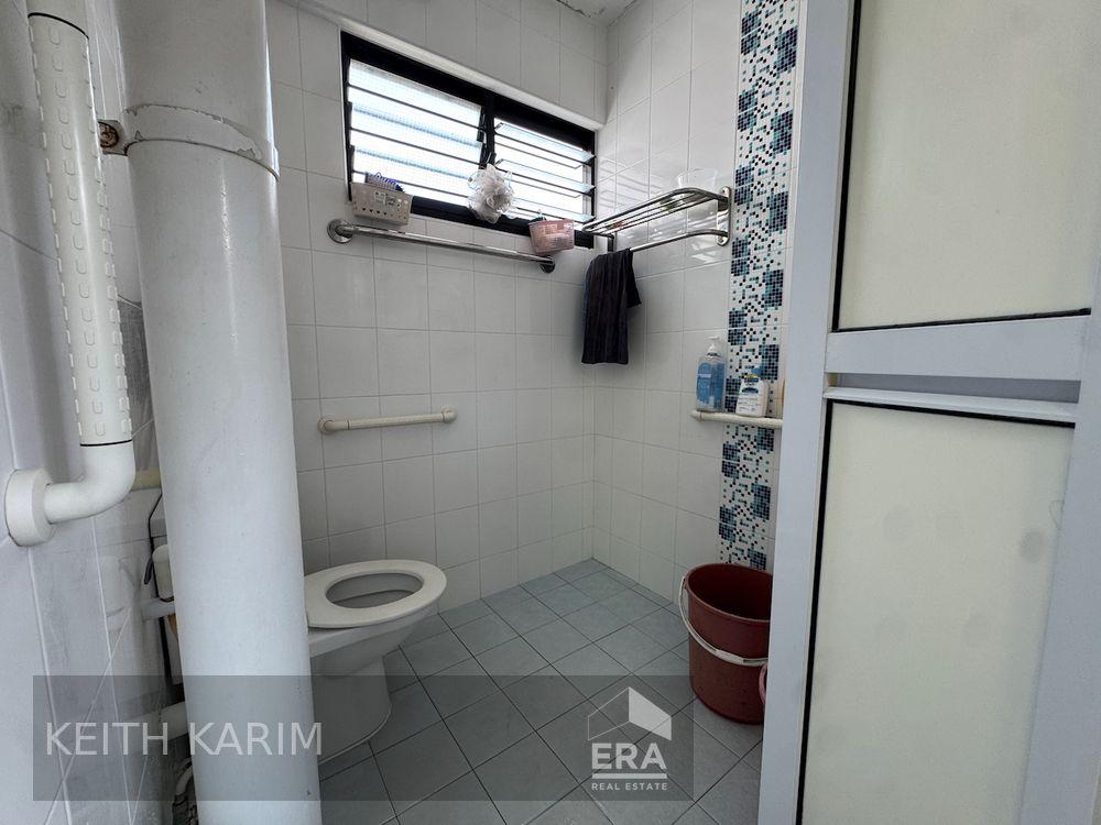 High Floor, Quiet, Breezy & Great View! Original Condition Open to All