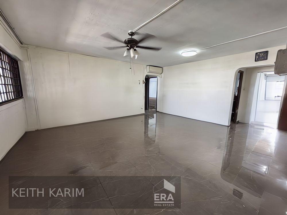 High Floor, Quiet, Breezy & Great View! Original Condition Open to All