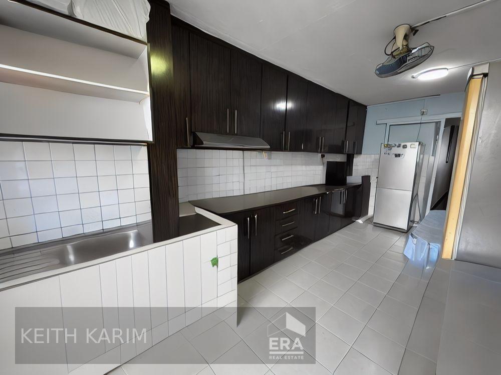 High Floor, Quiet, Breezy & Great View! Original Condition Open to All