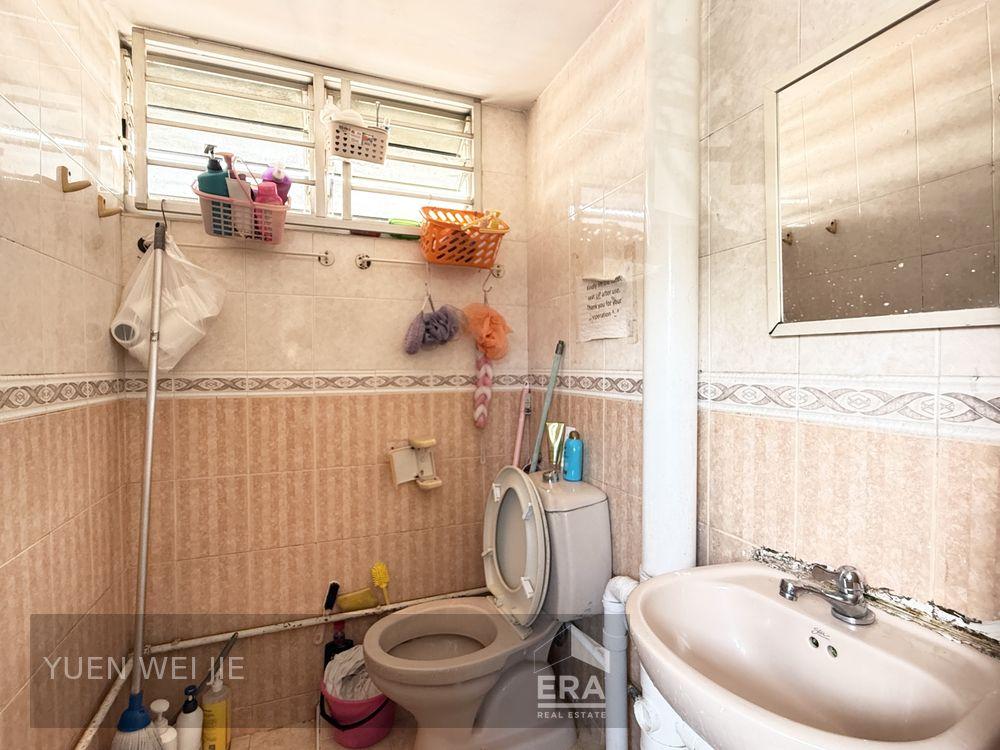 Shophouse for Sale: Clementi West Street 2, Clementi, D05, 120727