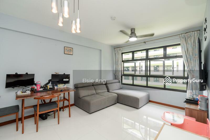 601D Tampines Avenue 9 HDB Flat | D18 Tampines | Prop-GPT the AI-Powered Property Guru