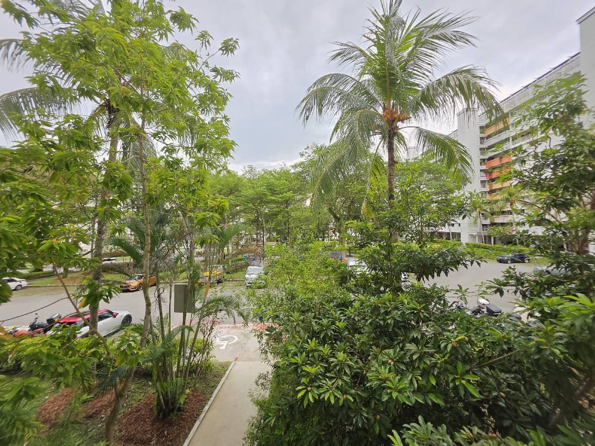 30 Telok Blangah Rise HDB Apartment For Sale, $418,000, 2 Bed 2 Bath 753 sqft $555.00 psf