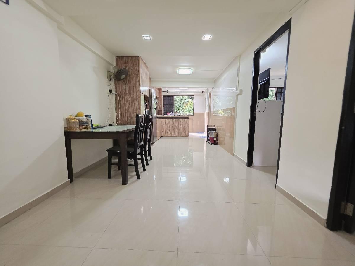 30 Telok Blangah Rise HDB Apartment For Sale, $418,000, 2 Bed 2 Bath 753 sqft $555.00 psf