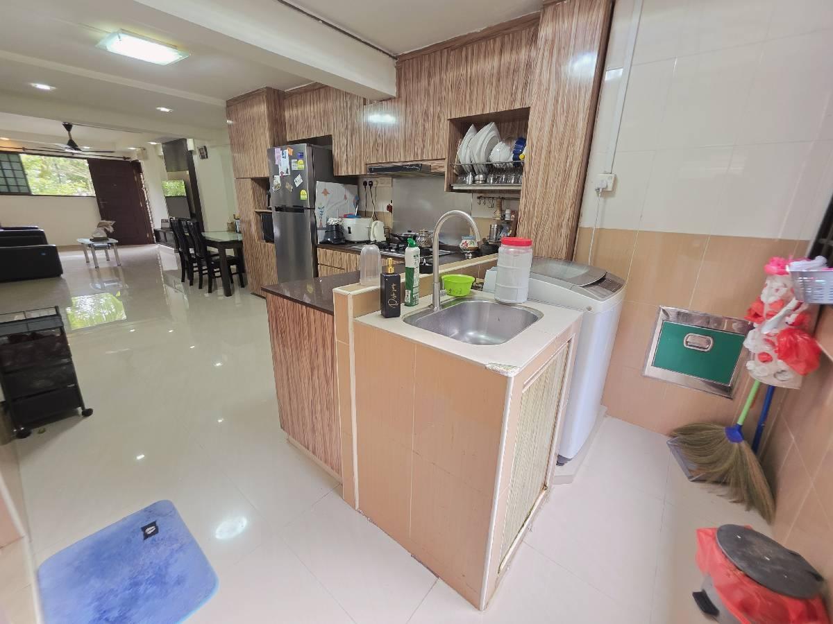 30 Telok Blangah Rise HDB Apartment For Sale, $418,000, 2 Bed 2 Bath 753 sqft $555.00 psf