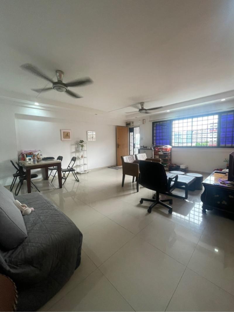 Prop-GPT: HDB Apartment: D27 Yishun 4A Cnr - Yishun Ave 6 #07