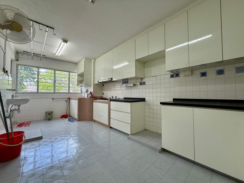 537 Bedok North Street 3 HDB Apartment For Sale, $428,000, 2 Bed 2 Bath 731 sqft $586.00 psf