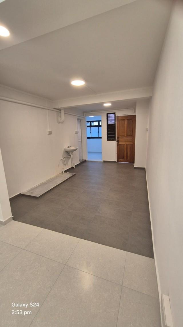 Best Toa Payoh hdb 3I | ground floor | renovated HDB Apartment For Sale, $410,000, 2 Bed 1 Bath 700 sqft $586.00 psf