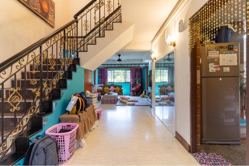 Prop-GPT: HDB Apartment: D22 Boon Lay EM - Jurong West Blk 910 #04