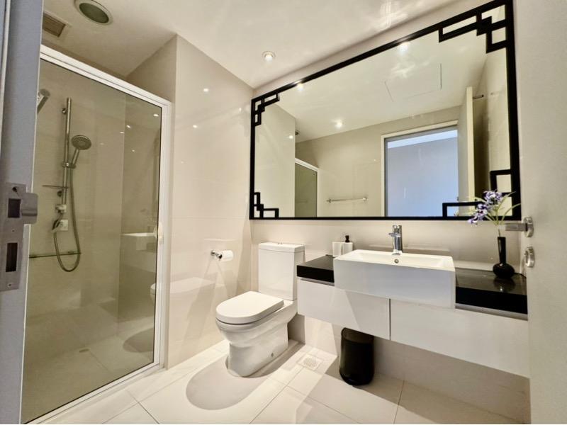 The Interlace Condominium For Sale, $4,200,000, 3 Bed 4 Bath 5,608 sqft $749.00 psf