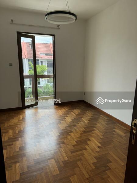 Prop-GPT: Corner Terrace: D23  Cashew Crescent