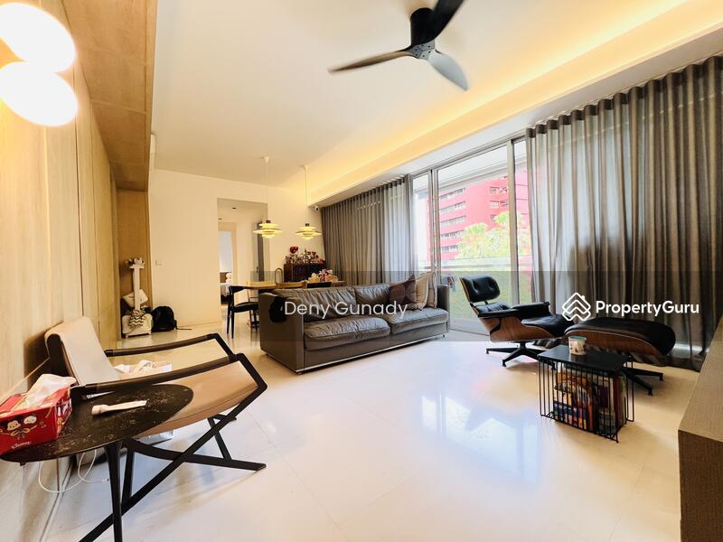 Prop-GPT: Apartment: D09 Cairnhill Cairnhill Residences