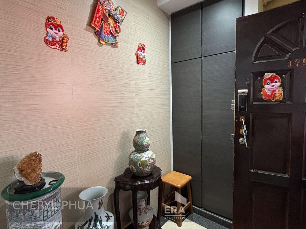 Prop-GPT: HDB - 3 room: D27 Yishun 409 Yishun Ring Road