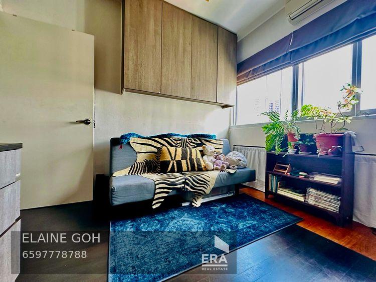 Freehold 4 Room Duplex Enbloc Potential 1 Km to River Valley Pri Sch!