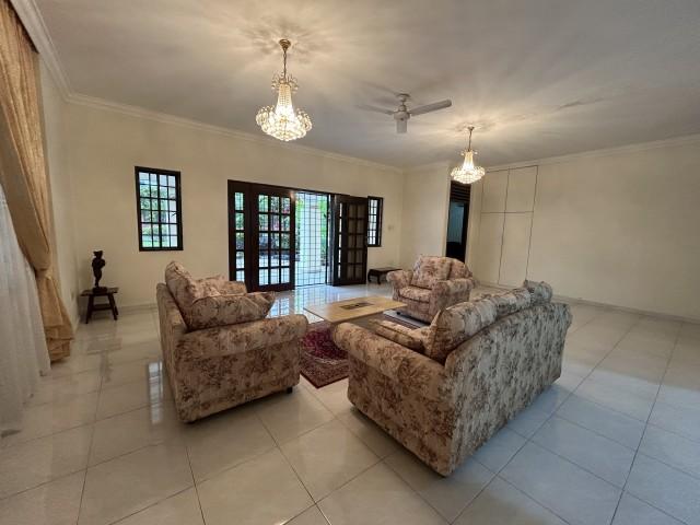 Detached @ Cilfton/ Lynwood Grove/  St Gabriel's Pri: D13  Bungalow | Prop-GPT the AI-Powered Property Guru