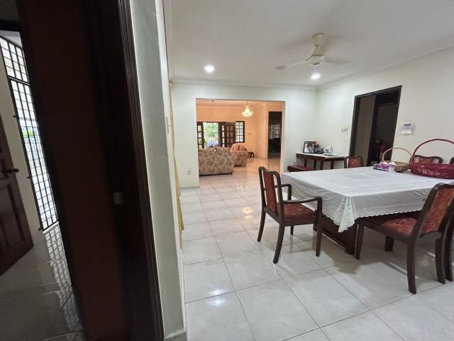 Detached @ Cilfton/ Lynwood Grove/  St Gabriel's Pri Bungalow House For Sale, $21,000,000, 5 Bed 3 Bath 2,800 sqft $1,625.00 psf