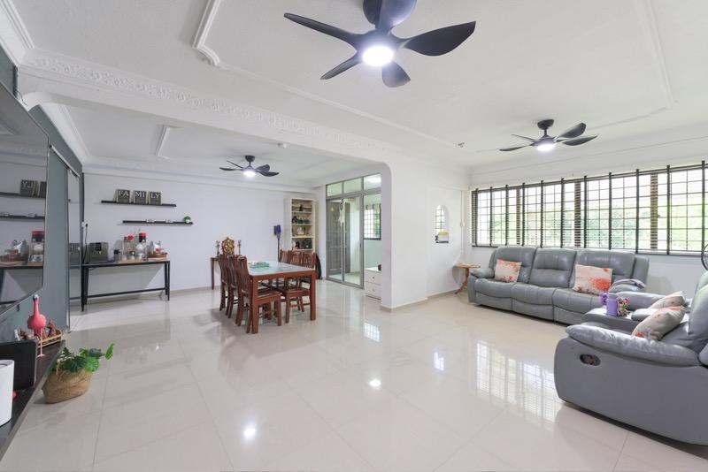 Prop-GPT: HDB Apartment: D27 Yishun 323 Yishun Central