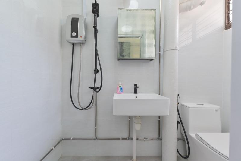 323 Yishun Central HDB Apartment For Sale, $700,000, 3 Bed 2 Bath 1,313 sqft $533.00 psf