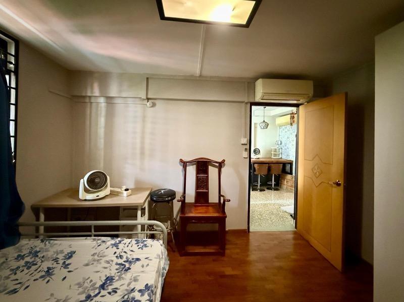 Prop-GPT: HDB Apartment: D03 Commonwealth 85 Commonwealth Close