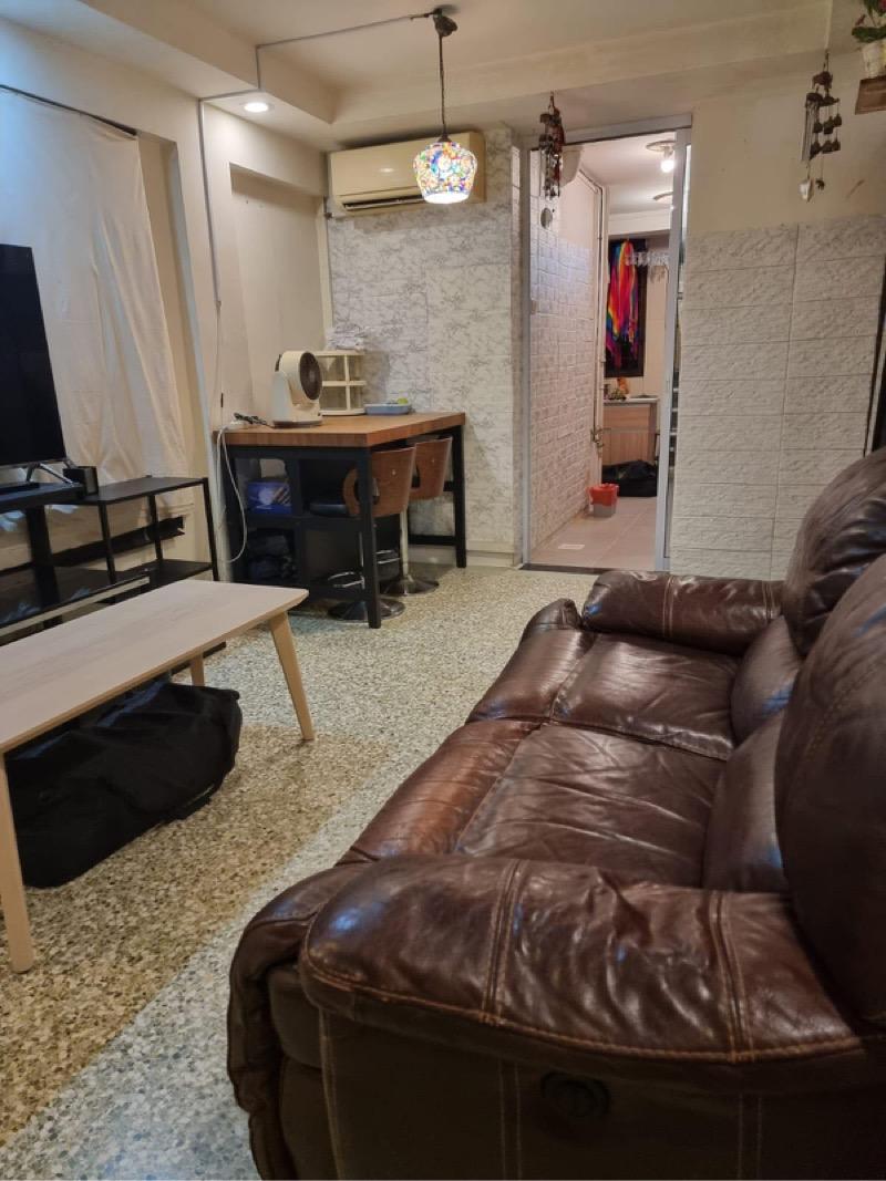 85 Commonwealth Close HDB Apartment For Sale, $360,000, 2 Bed 2 Bath 624 sqft $577.00 psf