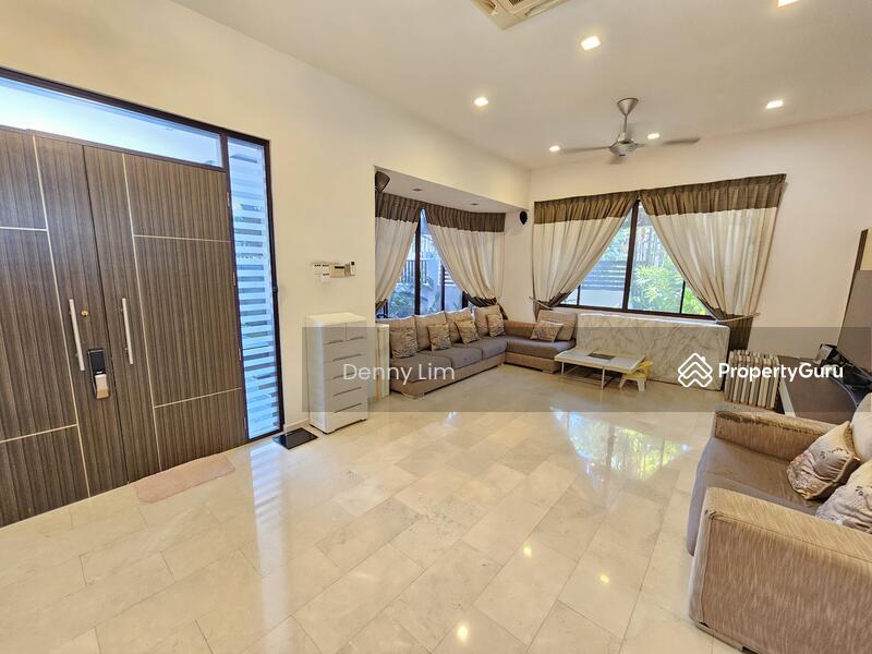 Prop-GPT: Semi-Detached: D14  LOW PSF 3MINS WALK TO PUBLIC TRANSPORT (96938899 )