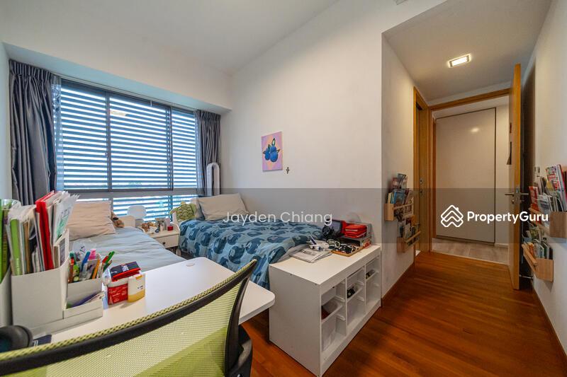 Elliot at the East Coast