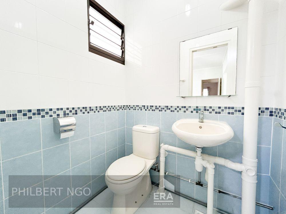 Prop-GPT: HDB - 2 room: D27 Yishun 741 Yishun Avenue 5