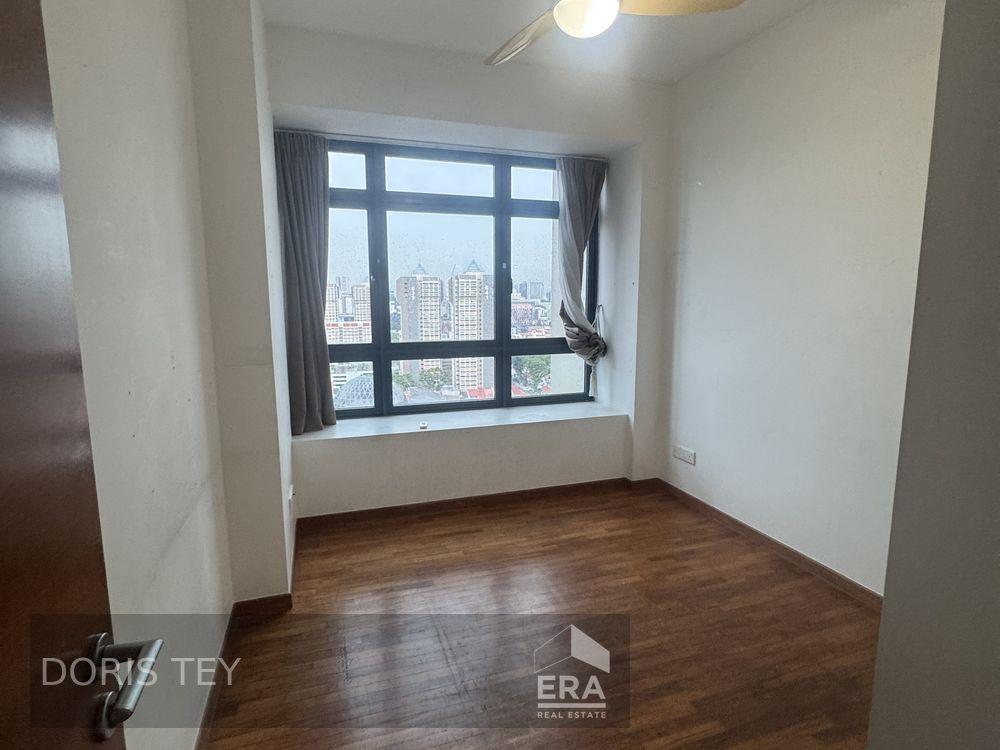 Near Mrt and Amenities