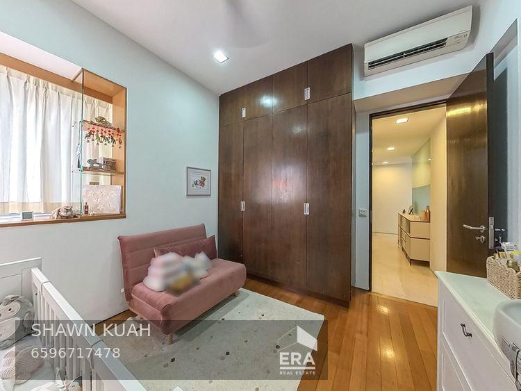 Freehold at River Valley. Mins Walk to Somerset and Great World Mrt