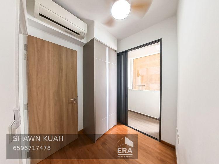 Exclusive Unit. High Floor Loft With Unblock City View.