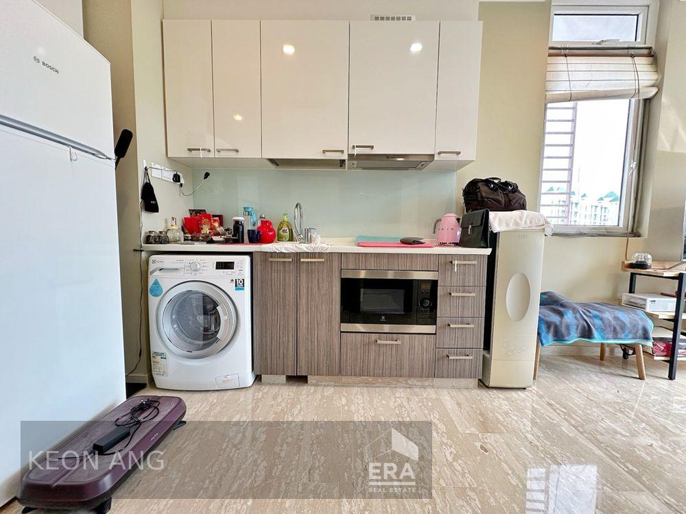 Unblocked View, 1 Bedroom, High Floor