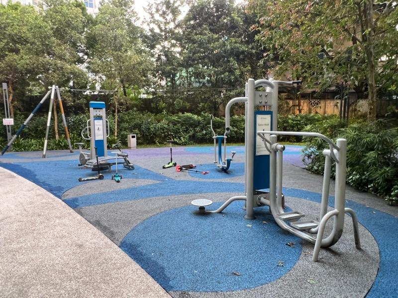 THE PALETTE Condominium For Sale, $1,640,000, 3 Bed 3 Bath 1,065 sqft $1,540.00 psf