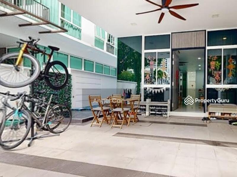 Prop-GPT: Semi-Detached: D13  Willow Avenue