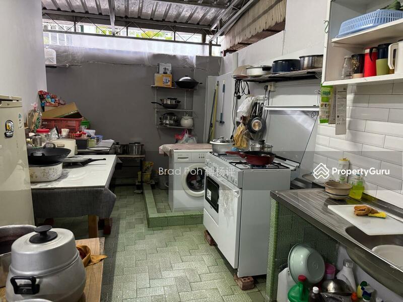 FH semi-D near University Rd in D11 For Sale