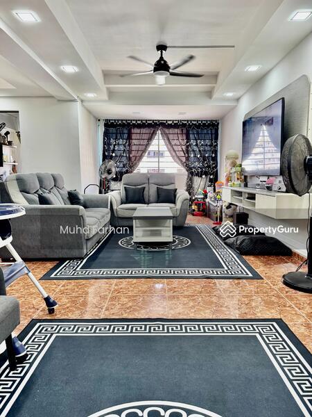 Prop-GPT: HDB Flat: D25 Woodlands 897C Woodlands Drive 50