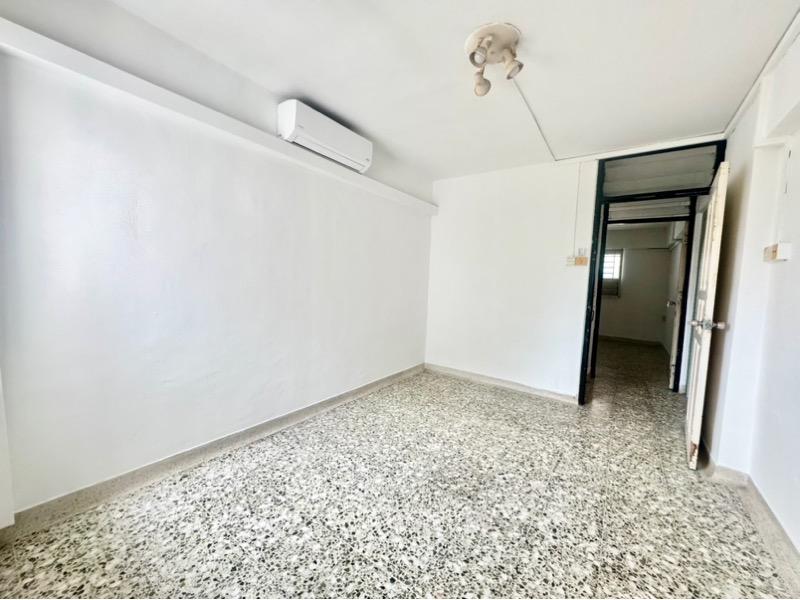 100 Bedok North Avenue 4 HDB Apartment For Sale, $438,000, 2 Bed 2 Bath 721 sqft $607.00 psf