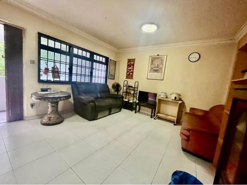 184C Rivervale Crescent HDB Apartment For Sale, $560,000, 3 Bed 2 Bath 914 sqft $613.00 psf
