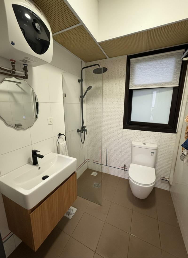 995B Buangkok Crescent HDB Apartment For Sale, $370,000, 1 Bed 1 Bath 43 sqft $8,605.00 psf