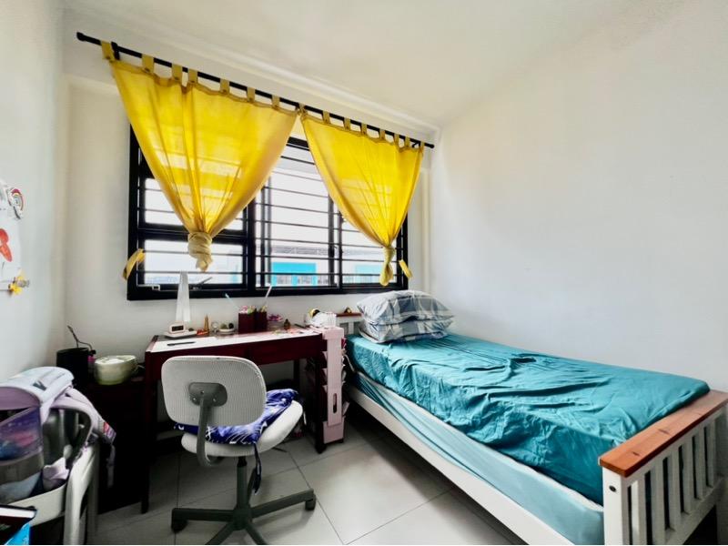 548B Segar Road HDB Apartment For Sale, $648,888, 3 Bed 2 Bath 990 sqft $655.00 psf