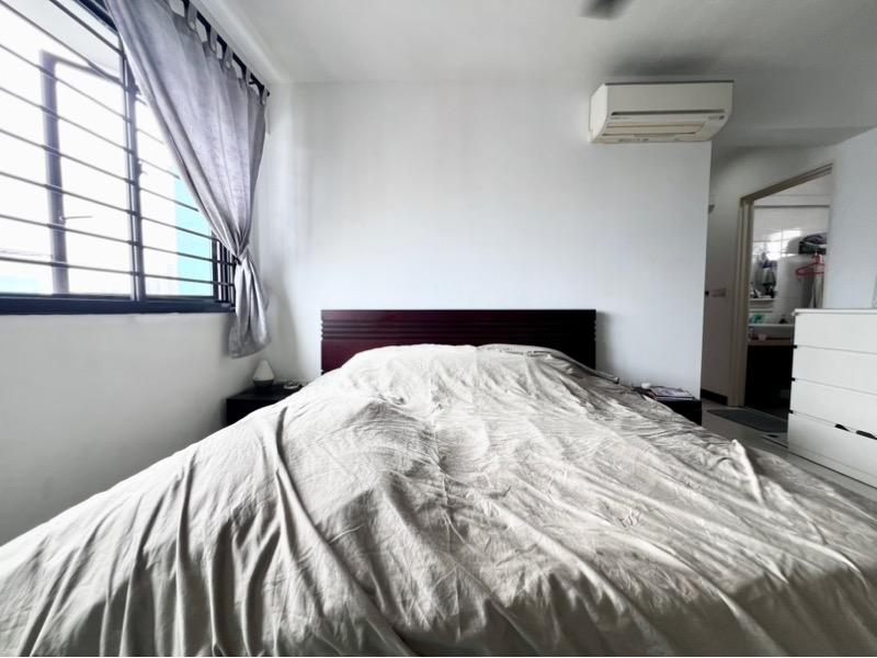 548B Segar Road HDB Apartment For Sale, $648,888, 3 Bed 2 Bath 990 sqft $655.00 psf