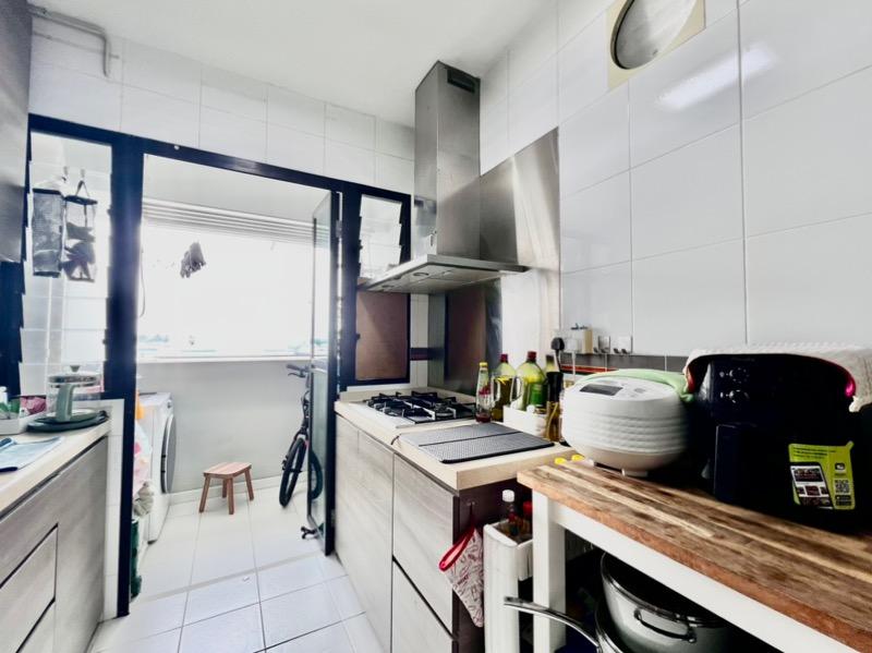 548B Segar Road HDB Apartment For Sale, $648,888, 3 Bed 2 Bath 990 sqft $655.00 psf