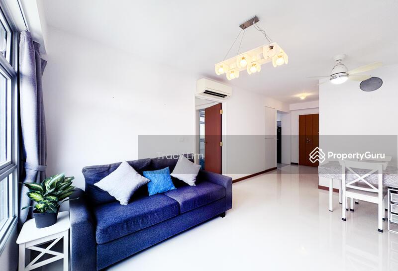Prop-GPT: HDB Flat: D25 Woodlands 693B Woodlands Avenue 6