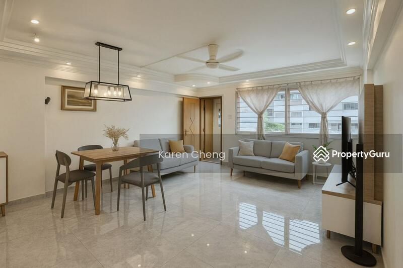 Prop-GPT: HDB Flat: D27 Yishun 270 Yishun Street 22