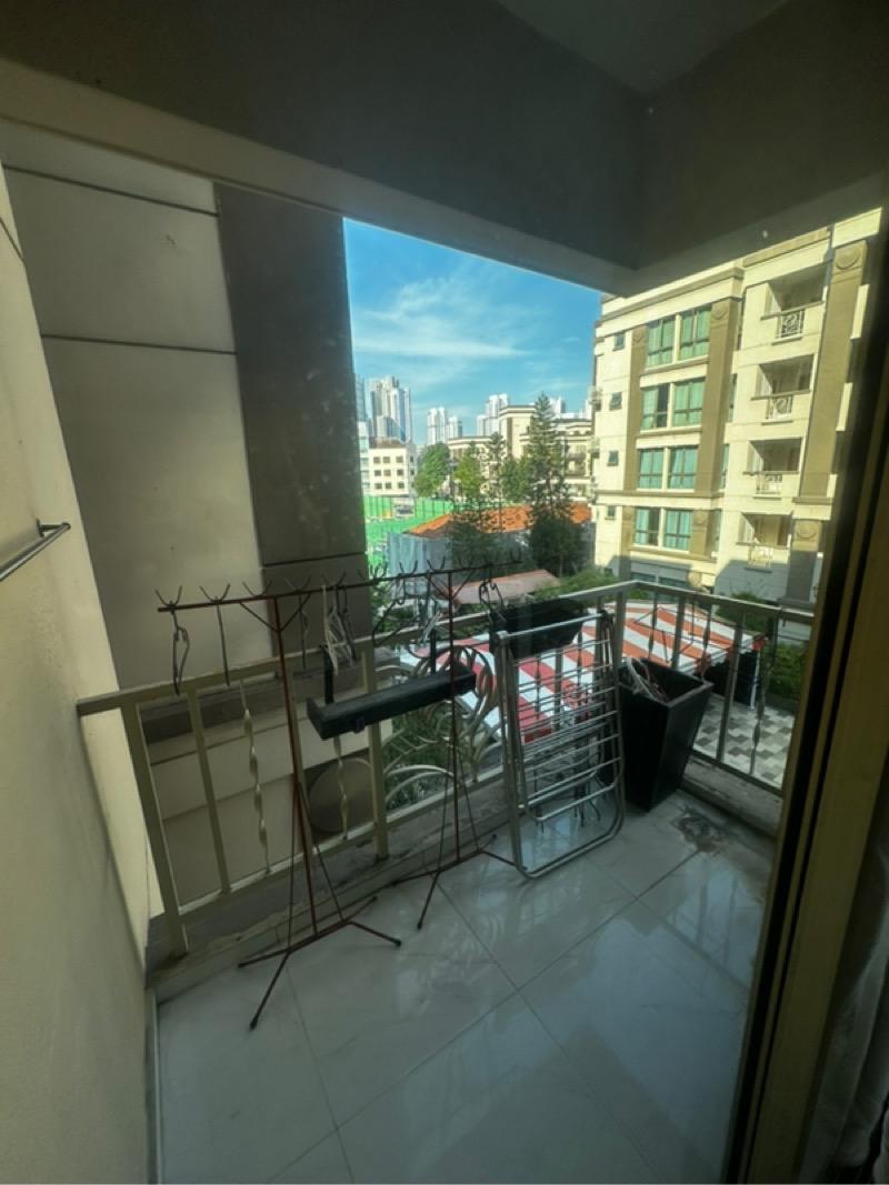 Kentish Green Condominium For Sale, $1,750,000, 3 Bed 3 Bath 1,292 sqft $1,354.00 psf