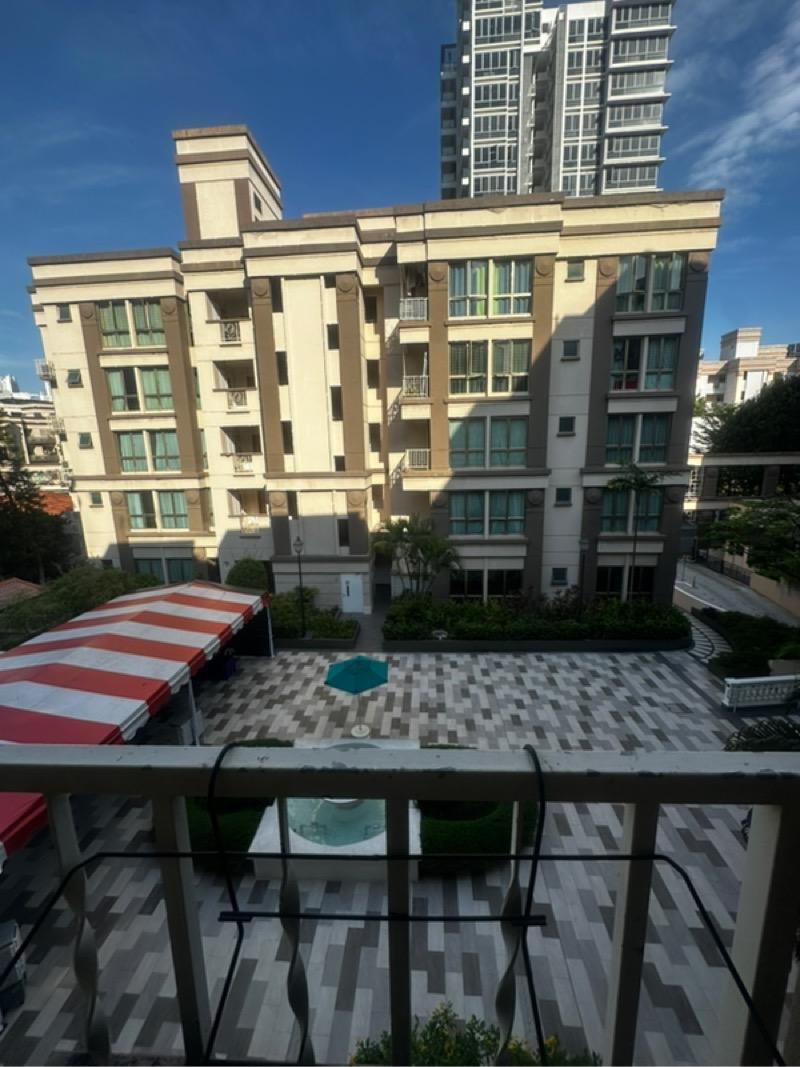 Kentish Green Condominium For Sale, $1,750,000, 3 Bed 3 Bath 1,292 sqft $1,354.00 psf