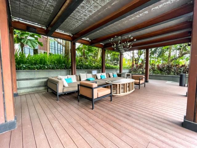 Oue Twin Peaks Condominium For Sale, $1,200,000, 1 Bed 1 Bath 571 sqft $2,102.00 psf